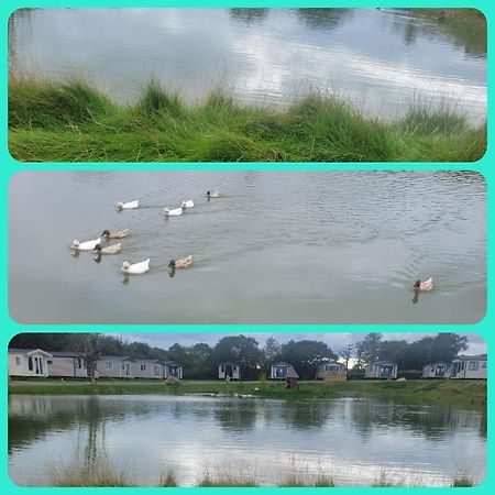 Beautiful 2 Bedroom Caravan, Holiday Park Tenby Saint Florence 外观 照片