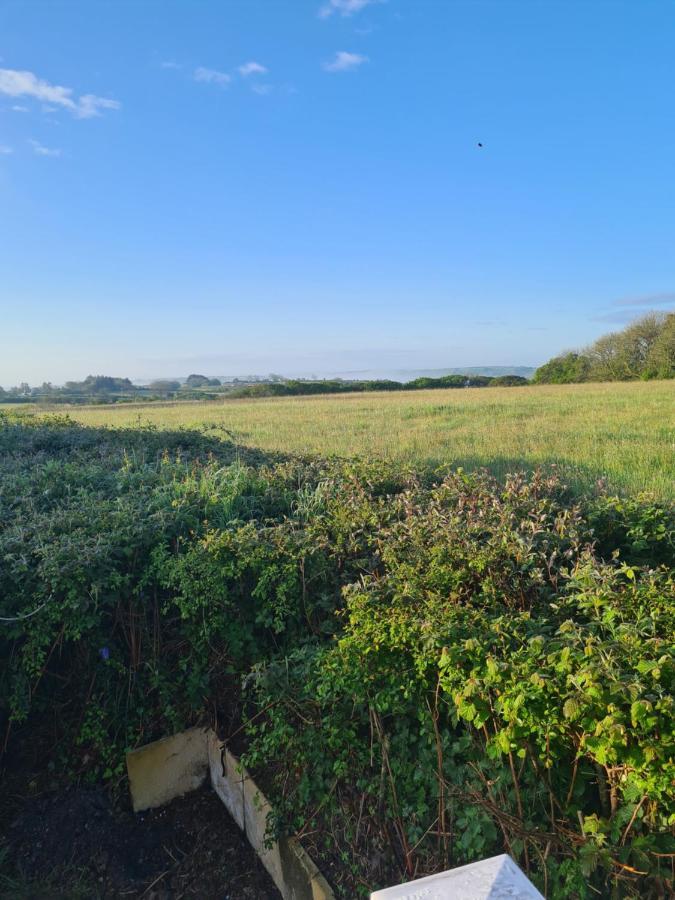 Beautiful 2 Bedroom Caravan, Holiday Park Tenby Saint Florence 外观 照片