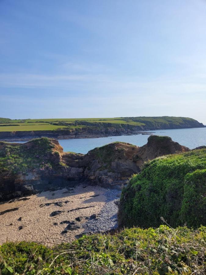 Beautiful 2 Bedroom Caravan, Holiday Park Tenby Saint Florence 外观 照片